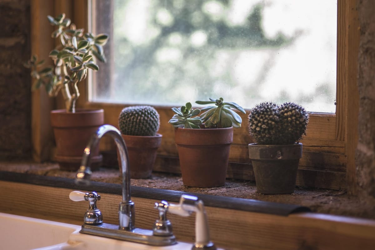 Bathroom Deep Cleaning Guide: 2026 costs and timings